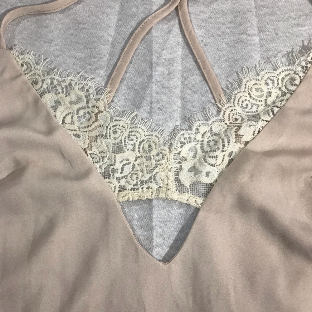 Missguided | Lace Razorback Blouse, 2 - Picture 2 of 4